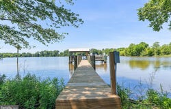 114 FRONT Street, CRUMPTON, MD 21628