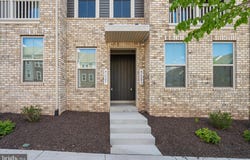 42587 PITLOCHRY Terrace, STERLING, VA 20166