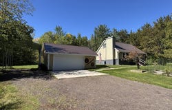 5551 McQuade Rd, Duluth, MN 55804