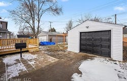 973 E Guthrie Avenue, Madison Heights, MI 48071