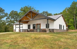 1800 County Road 1030, Willow Springs, MO 65793