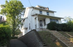 160 Tappan Ave, Belleville Twp., NJ 07109-2257