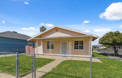 295 E Durian Avenue, Coalinga, CA 93210