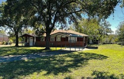 132 E Oak Way, Kerrville, TX 78028