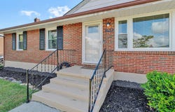 1420 Arrow Dr, Salem, VA 24153