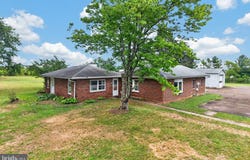 2114 STORE Road, SKIPPACK, PA 19474