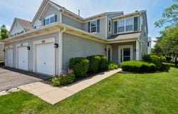 3158 Falling Waters Lane, Lindenhurst, IL 60046