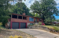 4835 E BURCH CREEK Dr S, South Ogden, UT 84403
