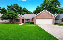 4100 Austin Lakes Circle, Sherwood, AR 72120