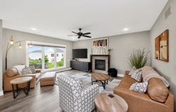 855 Sandstone Point, Waukee, IA 50263