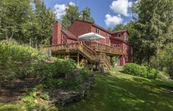 70 Hunter Lane, Jamaica, VT 05343