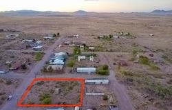 1008 N Ordenar St, Marfa, TX 79843