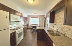 1901 Gresham Circle, Wheaton, IL 60189