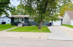 603 2nd St, Maddock, ND 58348