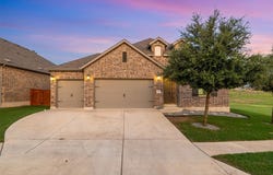 606 Spinnaker Loop, Kyle, TX 78640