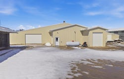 19 5th Avenue, Ipswich, SD 57451