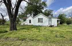 308 Pine Grove Road, Willow Springs, MO 65793