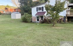 115 Bluestone Ave, BRAMWELL, WV 24715