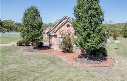 1109 Southfork LN, Bonanza, AR 72916
