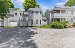21 Hyde Street, Burlington, VT 05401