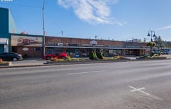 1235 MAIN St, SweetHome, OR 97386