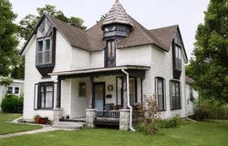 1123 S Maple Street, Carthage, MO 64836