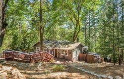 16635 Mountain View Drive, Cobb, CA 95426
