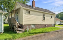 376 E 1/2 Ohio Avenue, Sebring, OH 44672