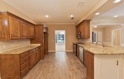 608 S Holliday Drive, Plainview, TX 79072
