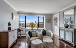 333 E Broadway, Long Beach, NY 11561