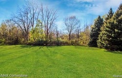 Wayne Rd, Romulus, MI 48174