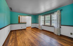 8868 Luann Drive E, DeMotte, IN 46310