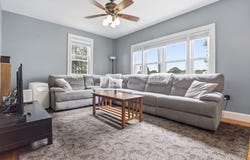 2 Cashman Rd, Peabody, MA 01960