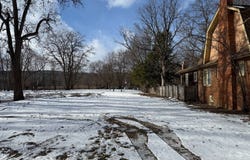 4896 Salina S St, Syracuse, NY 13205