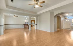977 Meadow View Road, Hanford, CA 93230