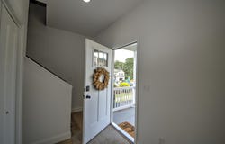 10 TOPSIDE CIR, STAUNTON, VA 24401