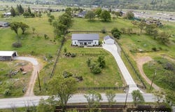 198 E Butler Lane, Ashland, OR 97520