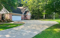 65 Tom Grant DR, Grenada, MS 38901