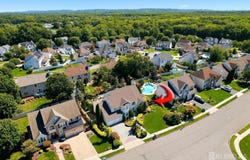 41 High Pointe Way, Old Bridge, NJ 07747