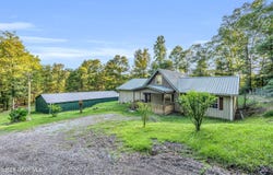 909 Clisby Road, West Point, MS 39773