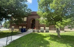 202 N Cass Avenue, Springfield, MN 56087