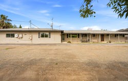 5308 E Mount Whitney Avenue, Laton, CA 93242