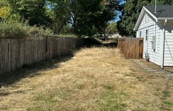 Elliott Avenue, Medford, OR 97501