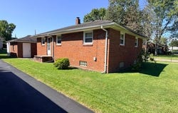 409 Center St., Hubbard, OH 44425