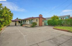 935 2nd Ave, Pinole, CA 94564