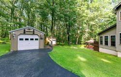 888 E Alpine Drive, Terra Alta, WV 26764