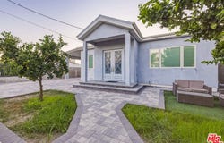 6729 Radford Ave, North Hollywood, CA 91606