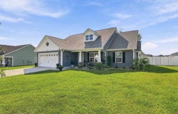 221 Penn Circle, Aynor, SC 29544