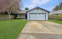 227 Hocker Lane, Fort Bragg, CA 95437