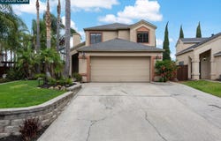 500 Mockingbird Ln, Oakley, CA 94561